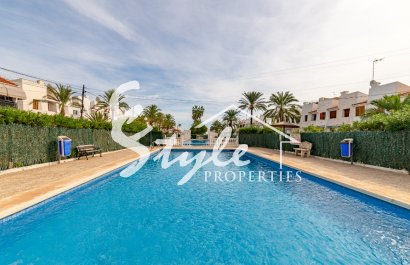 Продаётся отремонтированный триплекс в нескольких шагах от моря в Мар Азуль, Торревьеха, Коста Бланка. ID1950