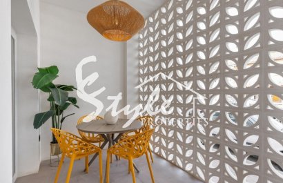 Новые квартиры на первом этаже на продажу недалеко от моря в Торревьехе, Коста Бланка, Испания, ON1901