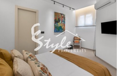 Новые квартиры на первом этаже на продажу недалеко от моря в Торревьехе, Коста Бланка, Испания, ON1901