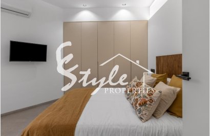 Новые квартиры на первом этаже на продажу недалеко от моря в Торревьехе, Коста Бланка, Испания, ON1901