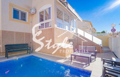 Продается дом с бассейном в Лос Альтос, Ориуэла Коста, Коста Бланка, Испания..ID2533