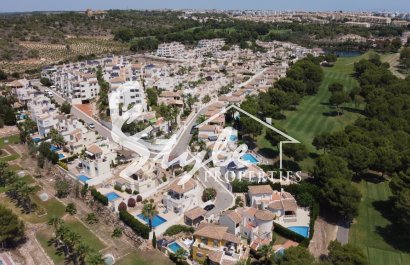 Продается вилла 4 спальни в Лас Рамблас, Коста Бланка, Испания .ID2535