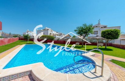 Просторный дом на продажу в Dream Hills II, Лос-Альтос, Коста-Бланка. ID1427