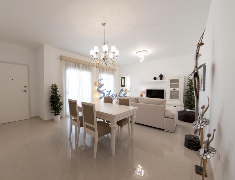 New luxury villa for sale in Doña Pepa, Ciudad Quesada ON245-3