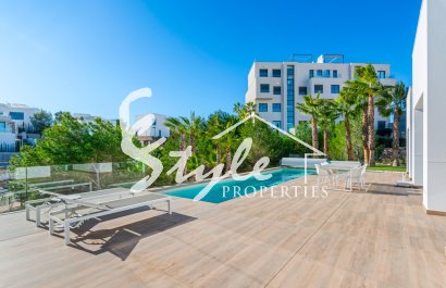 Resale - Villa - Las Colinas - Las Colinas Golf