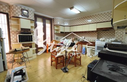 Resale - Apartamento - Torrevieja