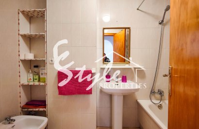 Resale - Apartamento - Torrevieja