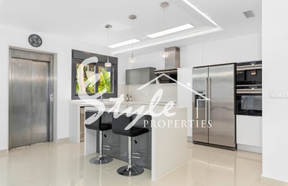 Вторичное жилье - Вилла - San Miguel - San Miguel De Salinas