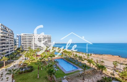 Resale - Apartment - Orihuela Costa  - Punta Prima