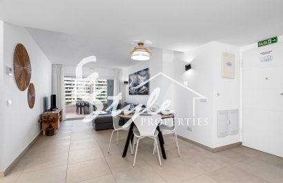 Resale - Apartment - Orihuela Costa  - Punta Prima