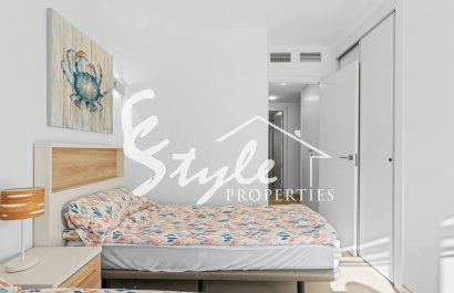 Resale - Apartment - Orihuela Costa  - Punta Prima