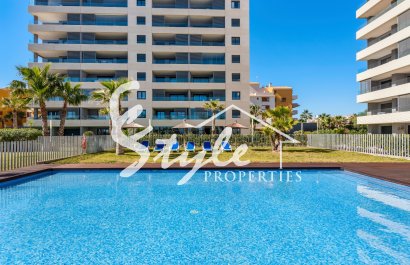Resale - Apartment - Orihuela Costa  - Punta Prima