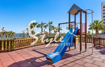 Resale - Apartment - Orihuela Costa  - Punta Prima
