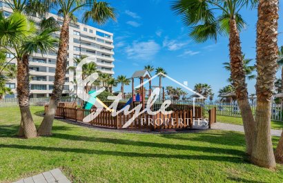 Resale - Apartment - Orihuela Costa  - Punta Prima