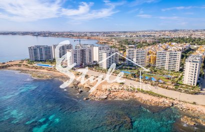 Resale - Apartment - Orihuela Costa  - Punta Prima