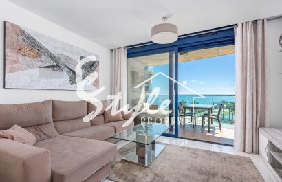 Resale - Apartment - Orihuela Costa  - Punta Prima