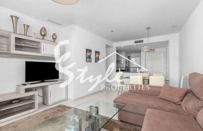 Resale - Apartment - Orihuela Costa  - Punta Prima