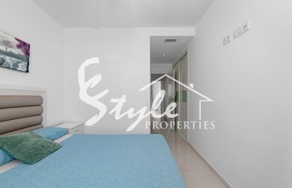 Resale - Apartment - Orihuela Costa  - Punta Prima