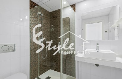 Resale - Apartment - Orihuela Costa  - Punta Prima