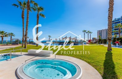Resale - Apartment - Orihuela Costa  - Punta Prima