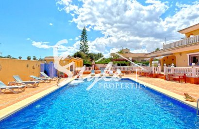 Resale - Villa - Torrevieja - Los Balcones