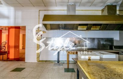 Вторичное жилье - Commercial - Torrevieja - Торревьеха