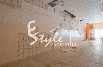 Вторичное жилье - Commercial - Torrevieja - Торревьеха