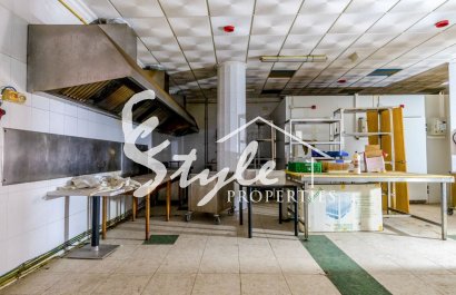 Вторичное жилье - Commercial - Torrevieja - Торревьеха