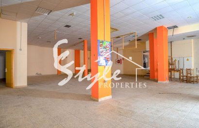 Вторичное жилье - Commercial - Torrevieja - Торревьеха