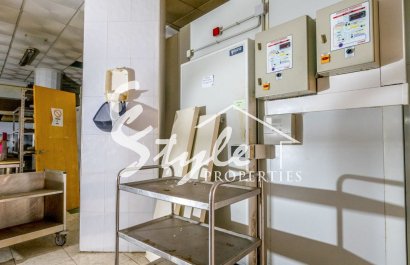 Вторичное жилье - Commercial - Torrevieja - Торревьеха