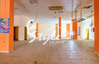 Вторичное жилье - Commercial - Torrevieja - Торревьеха