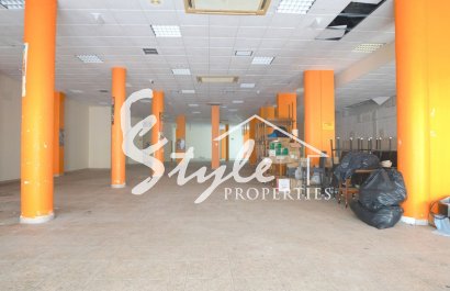 Вторичное жилье - Commercial - Torrevieja - Торревьеха