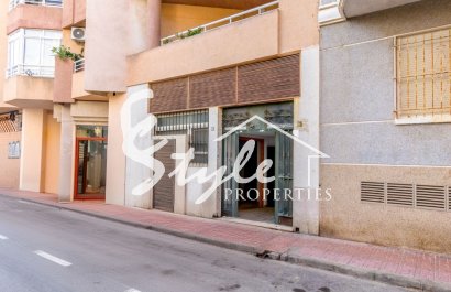 Вторичное жилье - Commercial - Torrevieja - Торревьеха