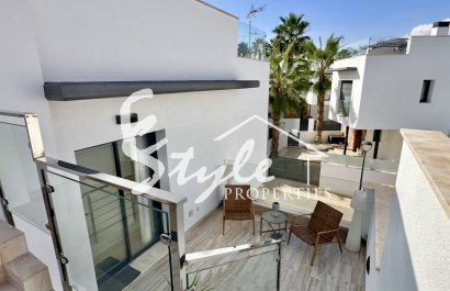 Вторичное жилье - Вилла - Ориуэла Коста  - Ломас де Кабо Роиг