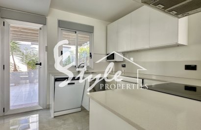 Вторичное жилье - Вилла - Ориуэла Коста  - Ломас де Кабо Роиг