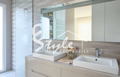 Вторичное жилье - Detached - Ориуэла Коста  - Las Colinas Golf