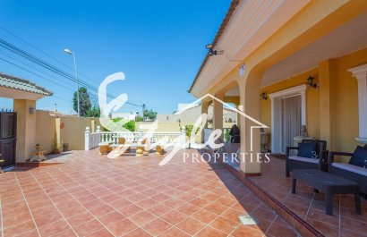 Resale - Villa - Torrevieja - Los Balcones