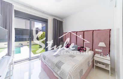 Вторичное жилье - Вилла - Ориуэла Коста  - Ломас де Кабо Роиг