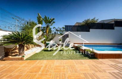 Resale - Villa - Torrevieja - Los Balcones