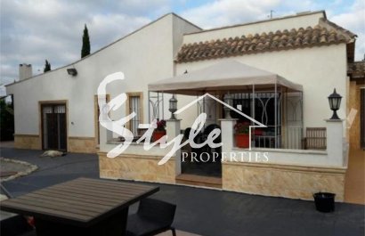 Resale - Villa - La Matanza