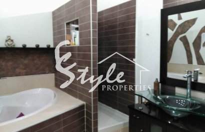 Resale - Villa - La Matanza