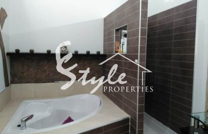 Resale - Villa - La Matanza