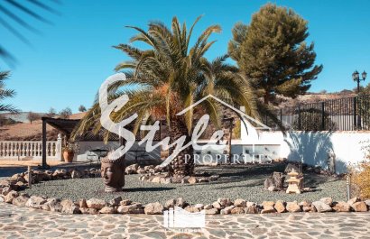 Resale - Villa - Lorca