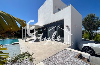 Resale - Villa - Las Colinas - Las Colinas Golf