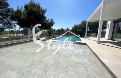 Resale - Villa - Las Colinas - Las Colinas Golf