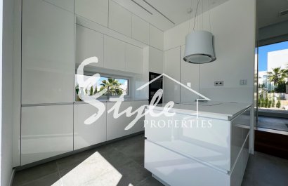 Resale - Villa - Las Colinas - Las Colinas Golf