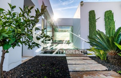 Resale - Villa - Las Colinas - Las Colinas Golf