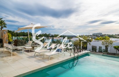 Resale - Villa - Las Colinas - Las Colinas Golf