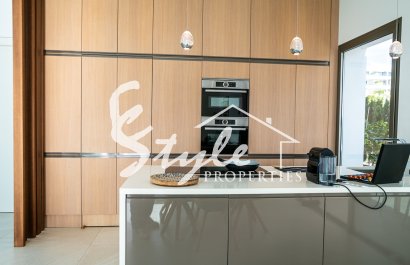 Resale - Villa - Las Colinas - Las Colinas Golf