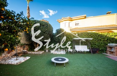 Resale - Villa - Benferri